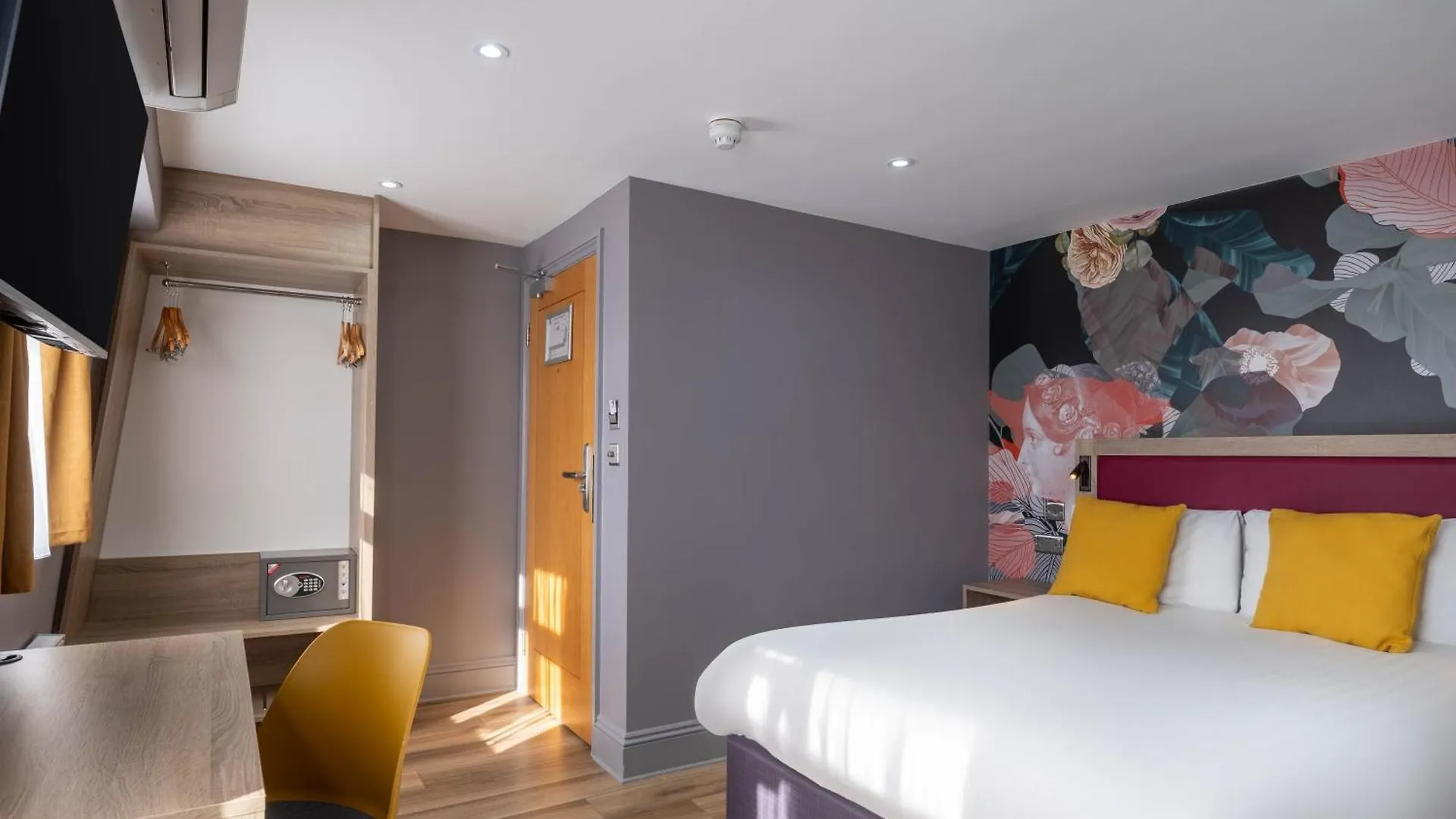 10 Best Business Hotels in Marylebone for Work Trips