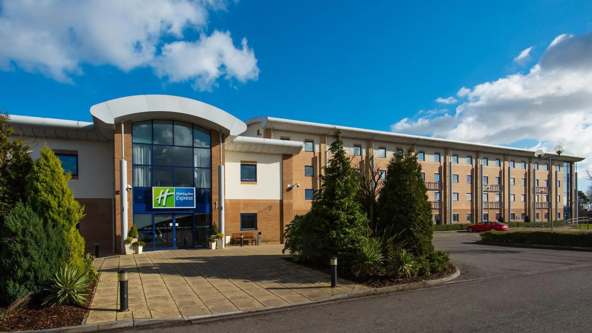 4 Family Hotels Near Newport Wetlands With Free Parking