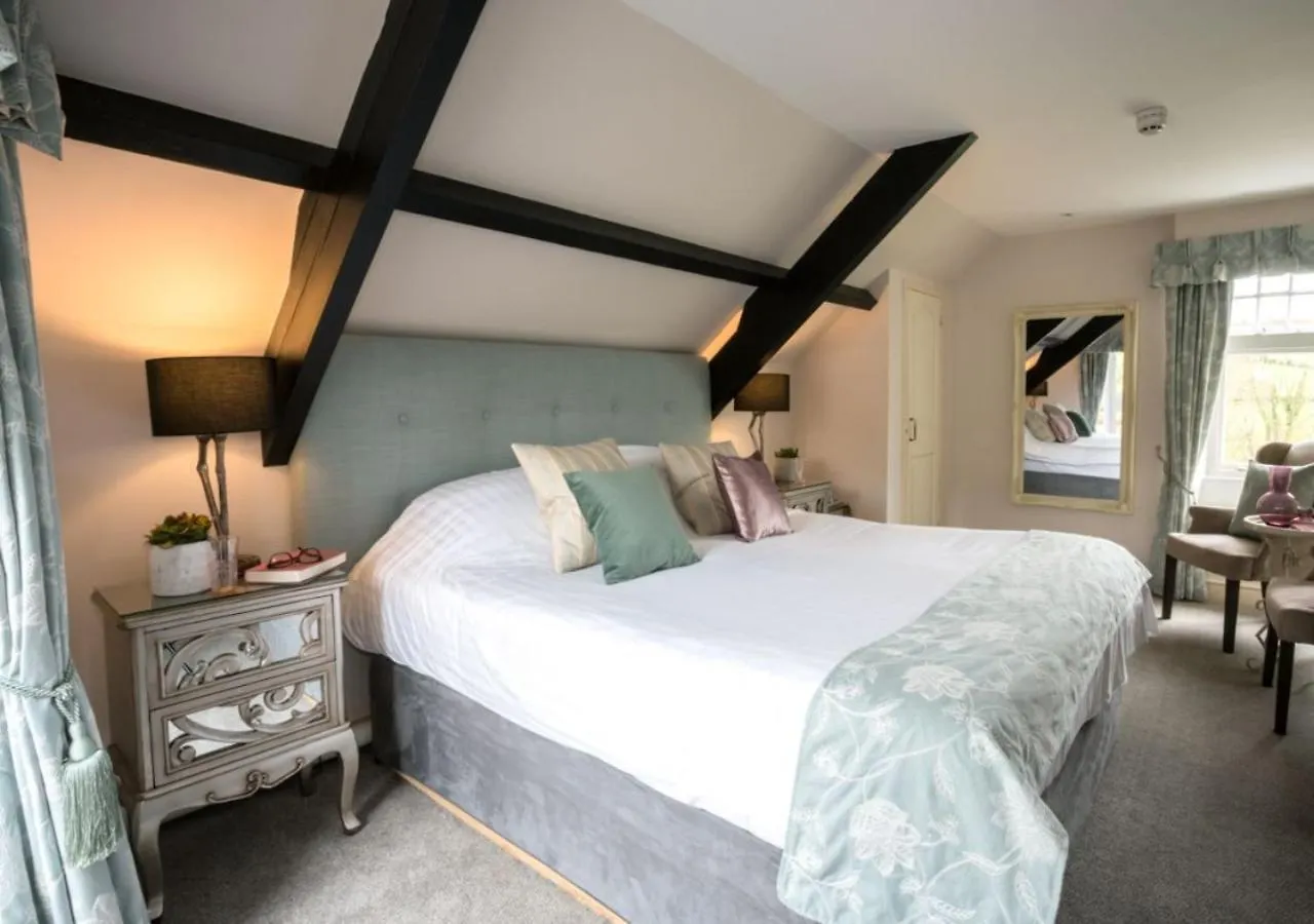 4 Smart Hotels in Devon Worth Booking for Location