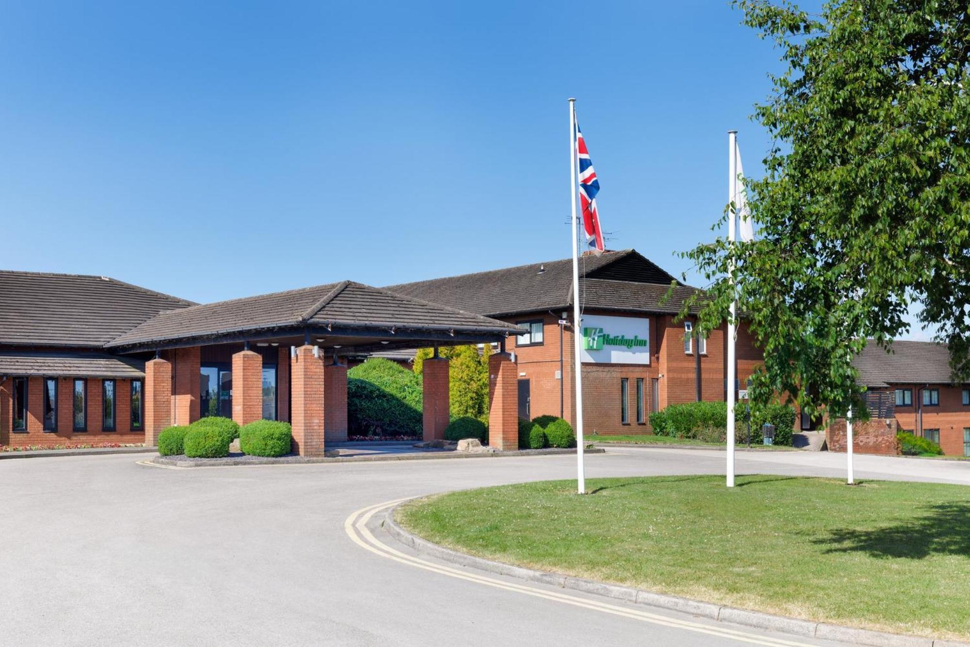 5 Smart Central Hotels Near Wingfield Manor Worth Booking