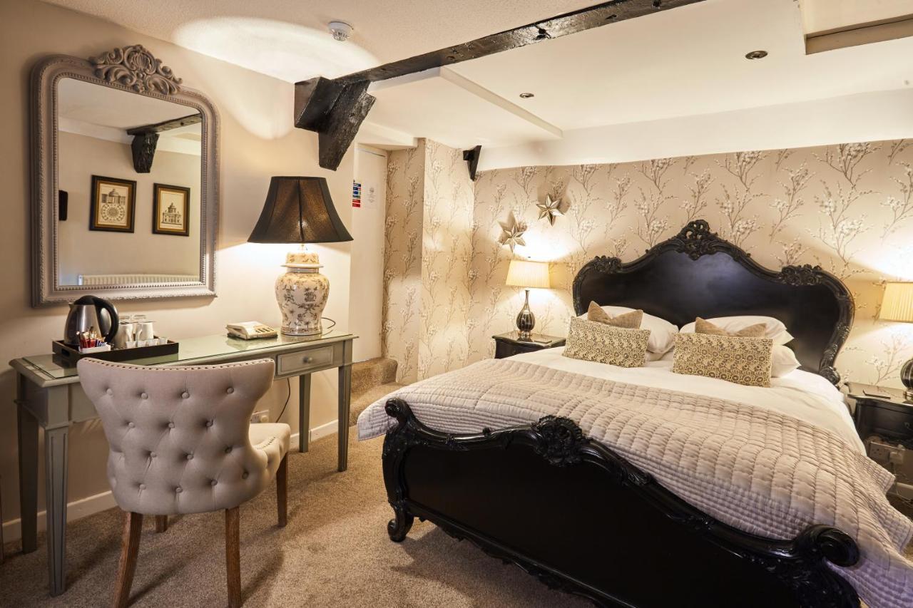 5 Central Tetbury Hotels Close to Chavenage House
