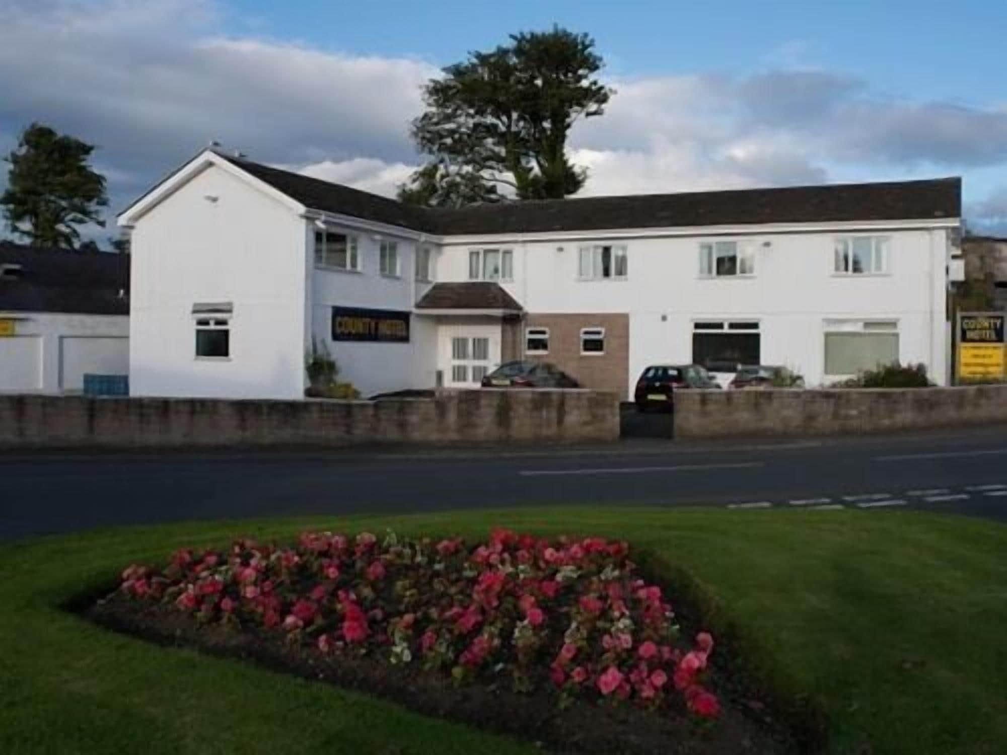 Where to Stay Near Helensburgh Golf Club: 5 Best Hotels