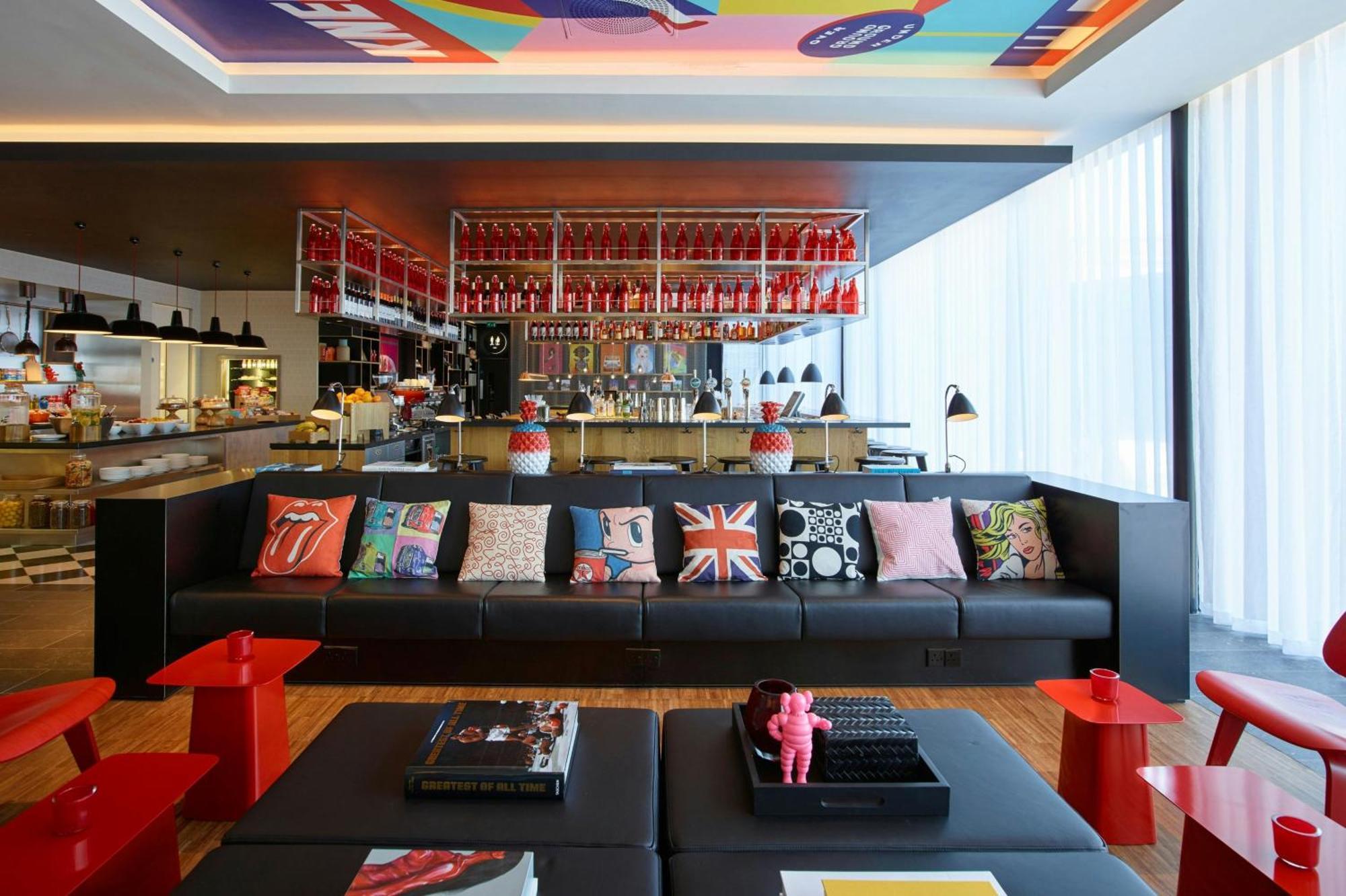 4 Business Hotels in East End Worth Booking for Work Trips
